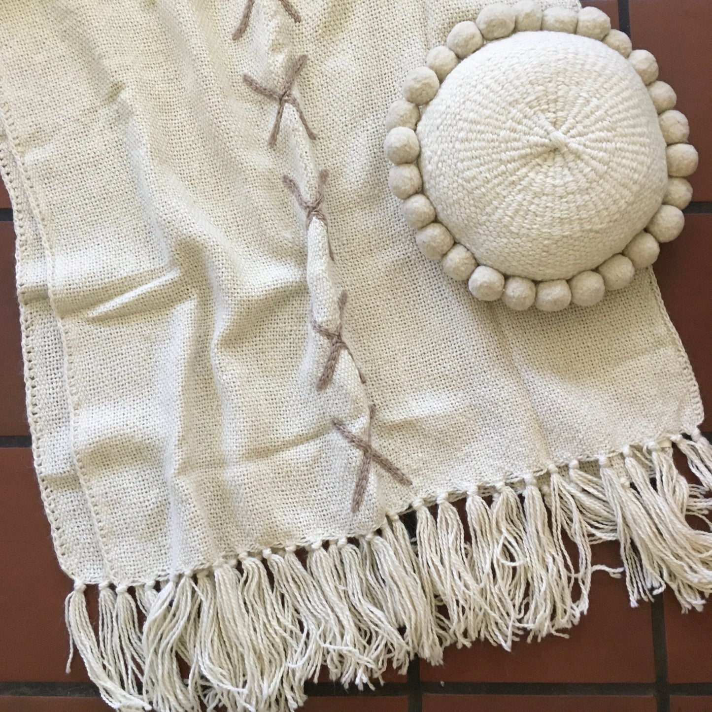 Bespoke "Rio X" Llama Wool Throw With Tassels (Cream/Beige)