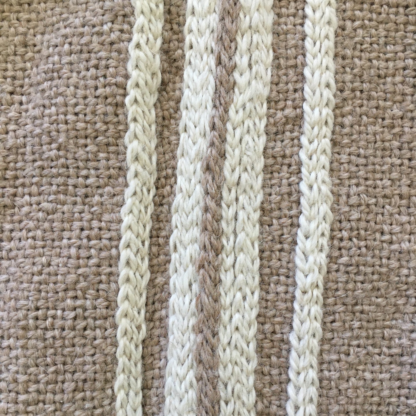 Bespoke "Villa" Llama Wool Throw With Tassels (Beige/Cream)