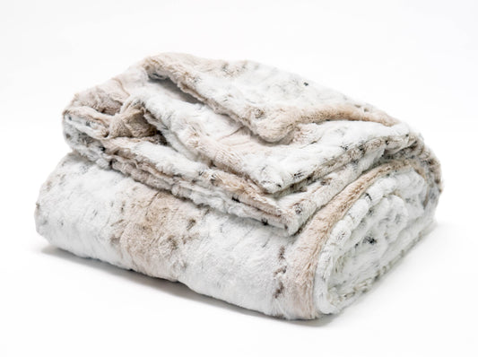 Lynx Faux Fur Minky Throw (60" x 84")